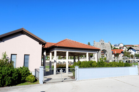 POKOPALIŠČE RAKEK 04 FOTO LJUBO VUKELIČ